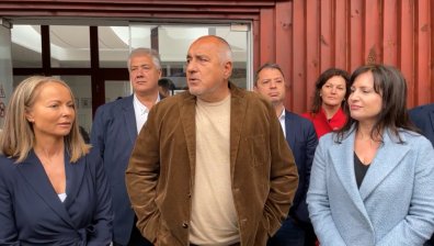 Борисов нарече Радев българоубиец: Заради шайката му 400 души загубиха живота си за 2 дни