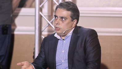 Асен Василев: Няма да вдигаме данъците, но ще ги събираме без изключения
