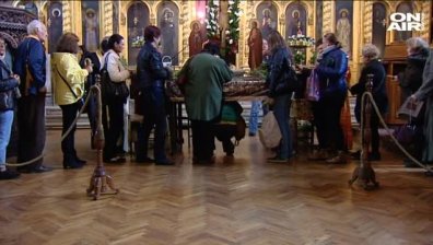 На Еньовден се сплита венец от билки, пази се до догодина