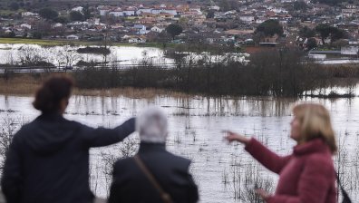 Италия под вода: Евакуираха хора, обявяват извънредно положение в Тоскана (+СНИМКИ)