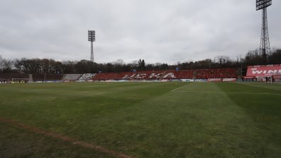 Какво се случва с "Армията" и кога започва събарянето на стадиона?