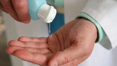 Измамник продавал онлайн течност за чистачки вместо дезинфектант