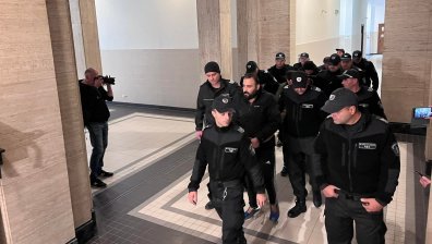 Ето имената на задържаните за атентата в Истанбул