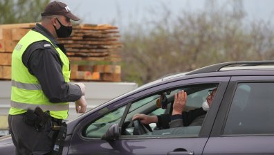 Засиленият контрол по пътищата продължава и през почивните дни