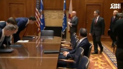 Джеф Сешънс премълчал за разговорите си със Сергей Кисляк