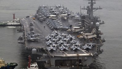 Американски ядрен самолетоносач навлезе в южнокорейско пристанище