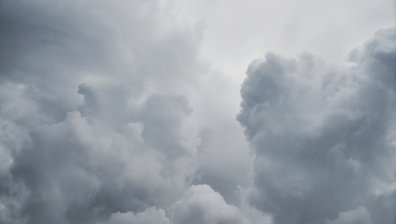 Облачно време ни очаква днес, довечера в западните райони ще вали