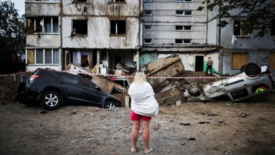 Русия уби 7 души и рани десетки след масирана атака срещу Киев
