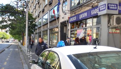 Служители на ДАНС и МВР нахлуха в КЕВР и енергийната борса