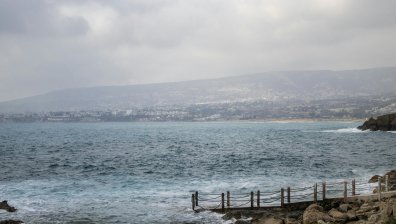 Облачен петък с превалявания и гръмотевици на места