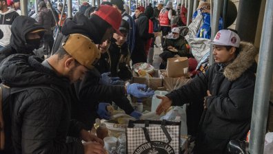 64% от американските потребители живеят от заплата до заплата