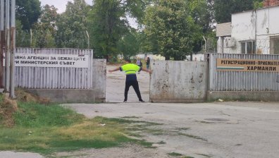 Убит сириец при кървава саморазправа между бежанци в центъра за настаняване в Харманли
