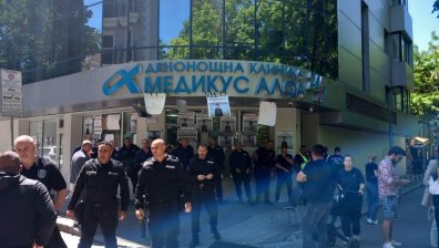 Клиниката, в която издъхна Ангел: Въздържаме се от коментари, по настояване на родителите