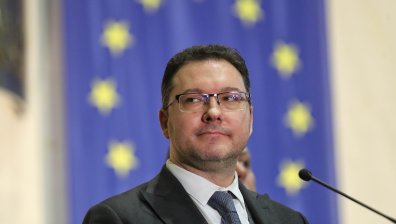 Рокади в МВР заради поръчката за икони и балони