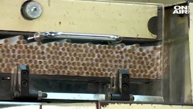 Митничари задържаха турски камион пълен с контрабандни цигари