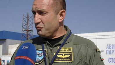 Авиошоу сезон 5: Враждебна 2014-ген. майор Румен Радев