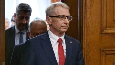 ЦИК нареди на ПП-ДБ премахване на билбордовете с Денков, Борисов и Пеевски