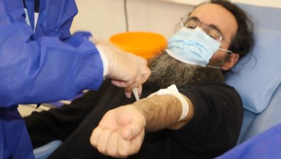 Свещеници с добра кауза: Дариха кръв във ВМА