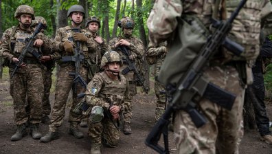 Украйна извърши масирани въздушни удари по окупираните от Русия територии