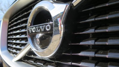 Volvo измисли местещ се волан
