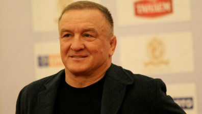 Симеон Щерев ще ръководи руския женски отбор по борба