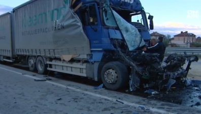 Двама души пострадаха при катастрофа на Околовръстното шосе в София