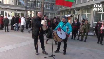 Празникът на баташкия суджук събра мнозина желаещи да вкусят от родопските деликатеси
