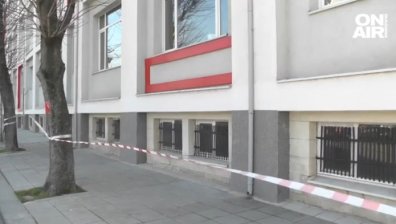 Училище във Варна се руши след ремонт за 2 млн. лв., децата учат принудително онлайн