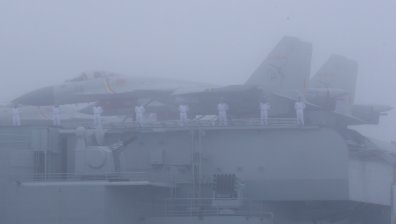 Китайски самолетоносач над Тихия океан, противодейства на подводници