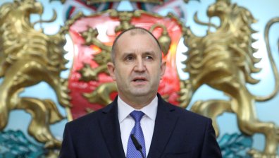 Президентът е против даване на оръжие на Украйна: Увеличава се рискът от въвличането ни във войната
