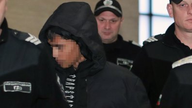 Да отнемеш живот на 15: Убиецът от мола се разкая, изгуби си гласа в съда