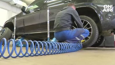 Опашки пред сервизите за смяна на гуми в последния ден, с колко са поскъпнали?