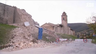 Хиляди италианци останаха на улицата след силния трус