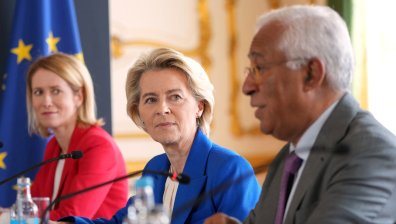 ЕС одобри €150 млн. за превъоръжаване, Великобритания се включва в отбраната