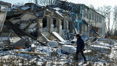 Украйна удари рафинерия в Самарска област, Русия отвърна с масирана атака