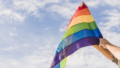 Полски лидер на екстремна партия се влюби в транссексуална жена