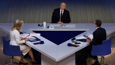 Путин лице в лице с най-наболелите въпроси (СНИМКИ)