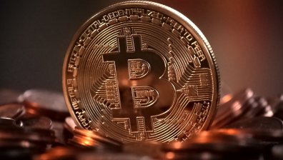 Рекорд! Биткойнът стана по-скъп от Coca-Cola