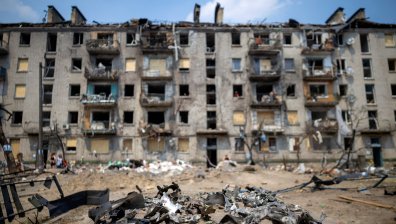 Ден на траур в Киев след най-опустошителната руска атака от началото на войната