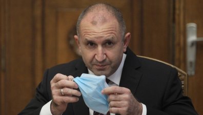 Радев: Не мафията е на площада, суверенът си връща държавата