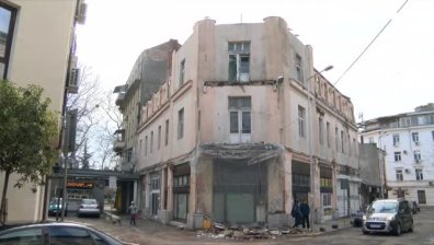 Грозно: Разпада се къща-паметник на културата в Бургас