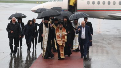 Правителственият "Фалкон" ще пренесе благодатния огън от Ерусалим в България