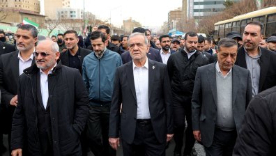 Иран отхвърли мирните искания на САЩ и заплаши с по-унищожителни удари (ВИДЕО)
