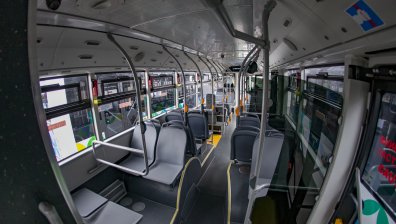 18-годишен заби юмрук в лицето на дете в автобус в София