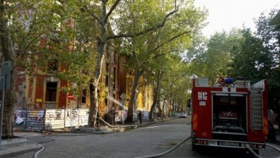 Оставиха в ареста клошаря Любомир, обвинен за пожара в Тютюневия град 