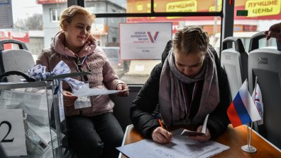 Изборите в Русия: Повече от половината руснаци вече гласуваха