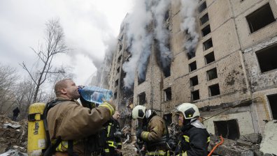 Украйна обвини Москва, че умишлено насочва атаките към жилищни райони