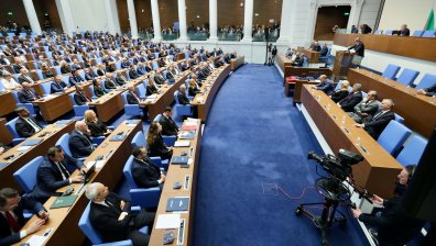 Временните комисии вече ще се създават с 48 подписа, въпреки критиките на опозицията