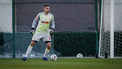 Евтимов преподписа с ЦСКА и остава на "Армията"