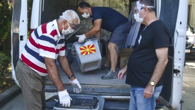 Решаващ ден в изборите за парламент в Северна Македония